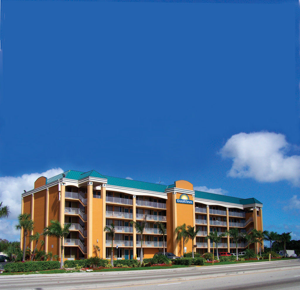 Days Inn By Wyndham Fort Lauderdale-Oakland Park Airport N Экстерьер фото